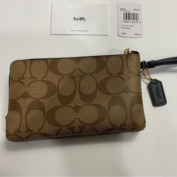 NWT COACH Signature Wristlet Double Zip - Picture 4 of 11